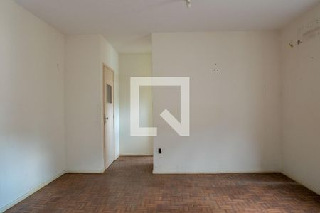 Casa à venda com 540m², 6 quartos e 2 vagas Casa à venda com 540m², 6 quartos e 2 vagasSuíte