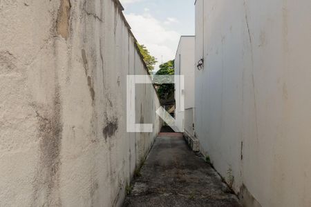 Casa à venda com 540m², 6 quartos e 2 vagas Casa à venda com 540m², 6 quartos e 2 vagasQuintal