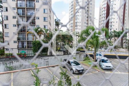 Vista do quarto 1 de apartamento para alugar com 3 quartos, 59m² em Taboão, São Paulo