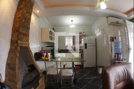 Cozinha de casa à venda com 1 quarto, 100m² em Vila Nova, Porto Alegre