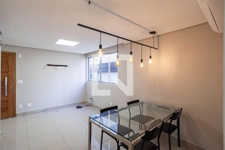 Sala de apartamento para alugar com 2 quartos, 61m² em Santo Antônio, Belo Horizonte