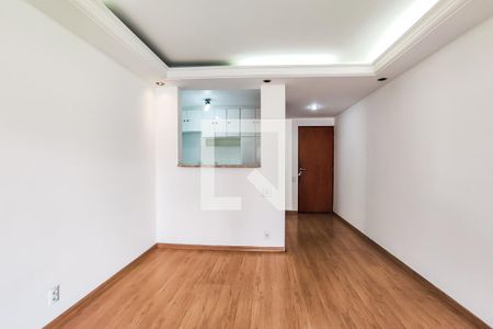 Sala de apartamento para alugar com 3 quartos, 75m² em Jardim Ampliação, São Paulo