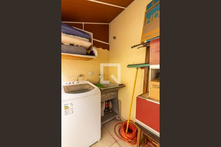 Casa de condomínio à venda com 25m², 2 quartos e 1 vaga Casa de condomínio à venda com 25m², 2 quartos e 1 vagaÁrea de Serviço