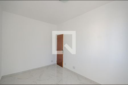 Quarto 1 de apartamento para alugar com 2 quartos, 82m² em Padre Eustáquio, Belo Horizonte