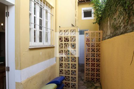 Casa à venda com 411m², 5 quartos e 2 vagas Casa à venda com 411m², 5 quartos e 2 vagasÁrea de Serviço