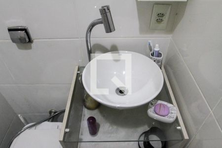 Casa à venda com 411m², 5 quartos e 2 vagas Casa à venda com 411m², 5 quartos e 2 vagasBanheiro do Quarto Suíte 2 - ExternoQuarto Suíte 2 - Externo