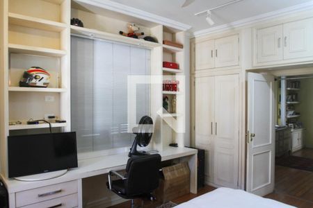 Casa à venda com 411m², 5 quartos e 2 vagas Casa à venda com 411m², 5 quartos e 2 vagasQuarto 2