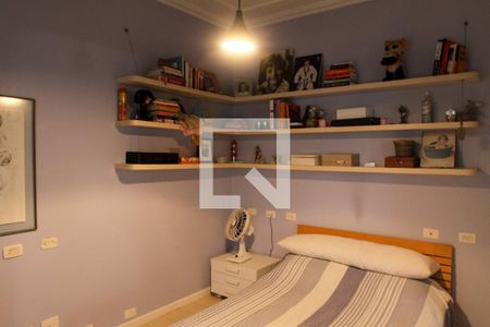 Casa à venda com 411m², 5 quartos e 2 vagas Casa à venda com 411m², 5 quartos e 2 vagasQuarto 3