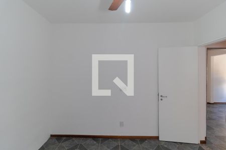 Quarto 01 de apartamento à venda com 2 quartos, 65m² em Vila Marieta, Campinas