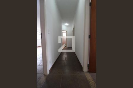 Corredor de apartamento para alugar com 3 quartos, 105m² em Centro, Campinas