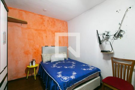 Quarto 1  de casa à venda com 2 quartos, 100m² em Vila Carmosina, São Paulo