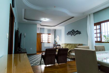 Sala de casa para alugar com 4 quartos, 237m² em Jardim Oriental, São Paulo