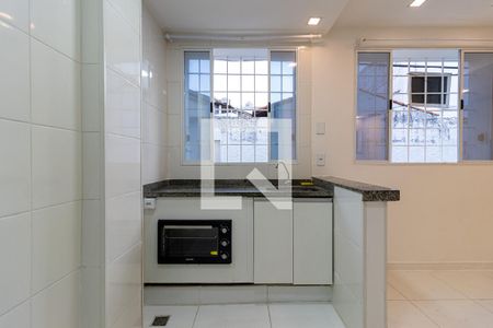 Cozinha de kitnet/studio para alugar com 1 quarto, 17m² em Tijuca, Rio de Janeiro