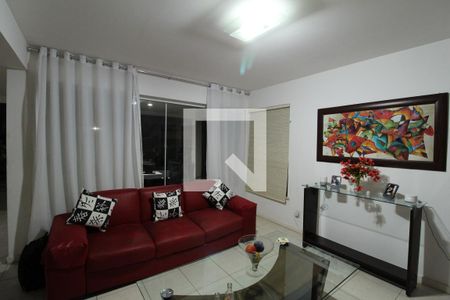 Sala de casa à venda com 6 quartos, 370m² em Vargem Grande, Rio de Janeiro