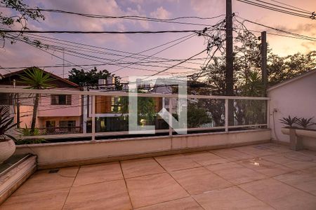 Sala 2 - Varanda de casa à venda com 4 quartos, 350m² em Vila Madalena, São Paulo