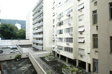 Vista de apartamento para alugar com 1 quarto, 72m² em Laranjeiras, Rio de Janeiro