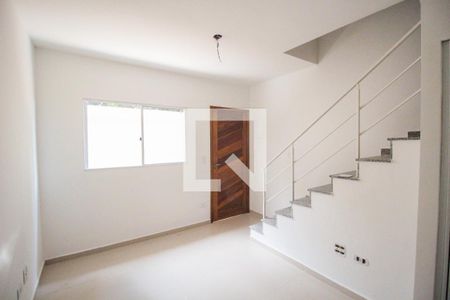 Casa de condomínio para alugar com 55m², 2 quartos e sem vagaSala