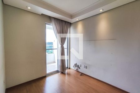 Sala de apartamento para alugar com 3 quartos, 69m² em Paraisópolis, São Paulo