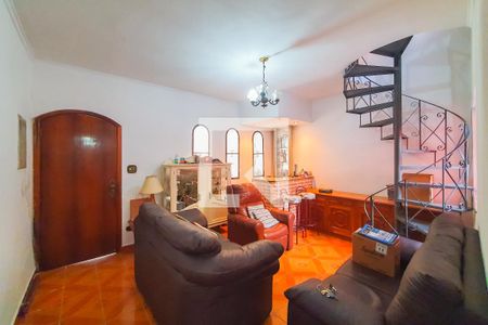 Casa à venda com 192m², 4 quartos e 2 vagasSala