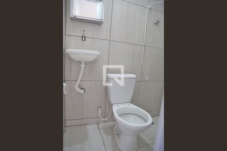 Banheiro de casa para alugar com 1 quarto, 30m² em Caiçara, Praia Grande