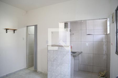 Sala / Quarto de casa para alugar com 1 quarto, 30m² em Caiçara, Praia Grande