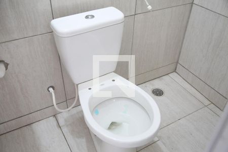 Banheiro de casa para alugar com 1 quarto, 30m² em Caiçara, Praia Grande