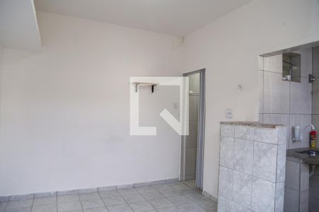 Sala / Quarto de casa para alugar com 1 quarto, 30m² em Caiçara, Praia Grande