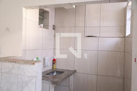 Cozinha de casa para alugar com 1 quarto, 30m² em Caiçara, Praia Grande