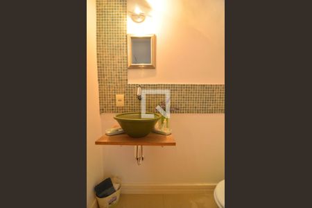 Lavabo de casa à venda com 5 quartos, 240m² em Nossa Senhora das Gracas, Canoas