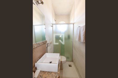 Banheiro de apartamento à venda com 2 quartos, 100m² em Paquetá, Belo Horizonte