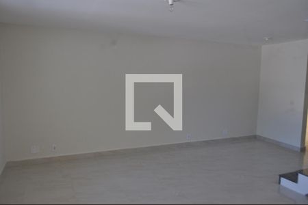 Sala  de casa à venda com 4 quartos, 250m² em Freguesia (jacarepaguá), Rio de Janeiro