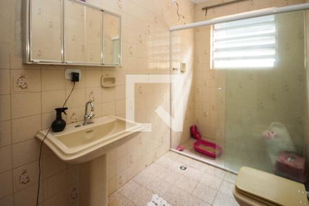 Banheiro de casa à venda com 4 quartos, 137m² em Vila Virginia, São Paulo