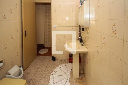 Banheiro de casa à venda com 4 quartos, 137m² em Vila Virginia, São Paulo