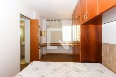 Quarto 1 de apartamento para alugar com 1 quarto, 44m² em Bosque da Saúde, São Paulo