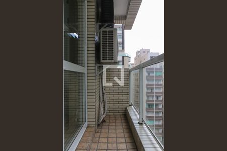 Sacada de apartamento para alugar com 1 quarto, 88m² em Gonzaga, Santos