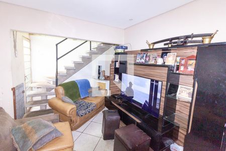 Sala de casa à venda com 5 quartos, 200m² em Campo Alegre, Belo Horizonte