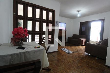Sala de Estar de casa à venda com 3 quartos, 200m² em Marechal Rondon, Canoas
