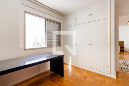 Quarto 1 de apartamento para alugar com 2 quartos, 84m² em Indianópolis, São Paulo