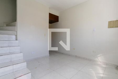 Sala de casa para alugar com 2 quartos, 70m² em Vila Boaçava, São Paulo