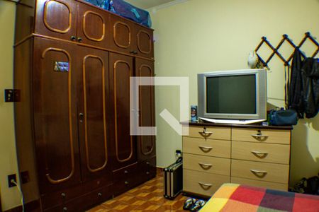 Casa à venda com 220m², 4 quartos e 4 vagas Casa à venda com 220m², 4 quartos e 4 vagasQuarto 3