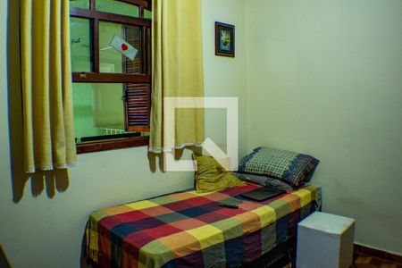 Casa à venda com 220m², 4 quartos e 4 vagas Casa à venda com 220m², 4 quartos e 4 vagasQuarto 3