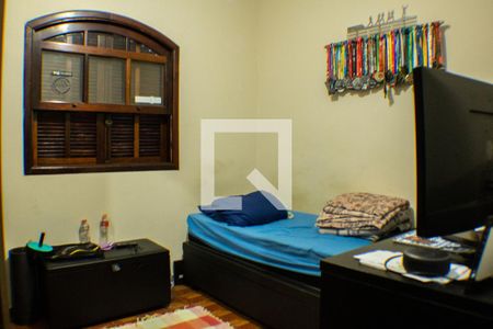 Casa à venda com 220m², 4 quartos e 4 vagas Casa à venda com 220m², 4 quartos e 4 vagasQuarto 2