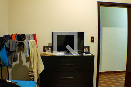 Casa à venda com 220m², 4 quartos e 4 vagas Casa à venda com 220m², 4 quartos e 4 vagasQuarto 2
