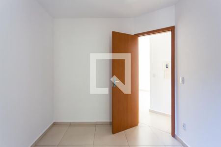 Quarto de apartamento para alugar com 2 quartos, 50m² em Padroeira, Osasco