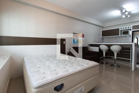 Quarto de kitnet/studio para alugar com 1 quarto, 30m² em Centro, Curitiba