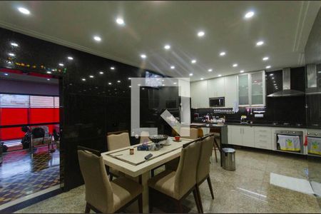 Cozinha de casa à venda com 3 quartos, 100m² em Jardim Eliane, São Paulo