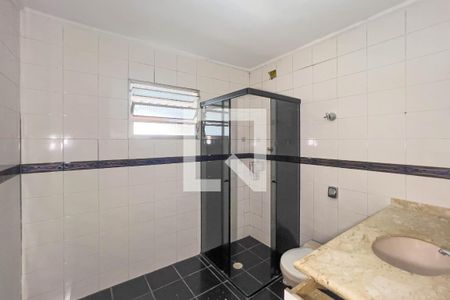 Banheiro da Suíte de casa para alugar com 3 quartos, 330m² em Jardim da Glória, São Paulo