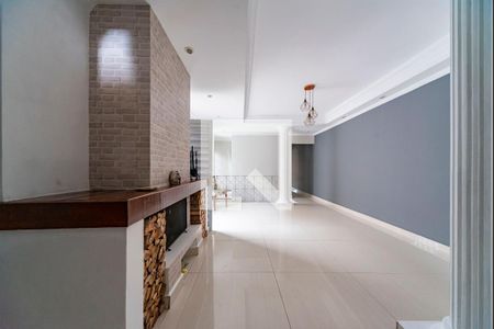 Sala de casa para alugar com 3 quartos, 250m² em Vila Scarpelli, Santo André