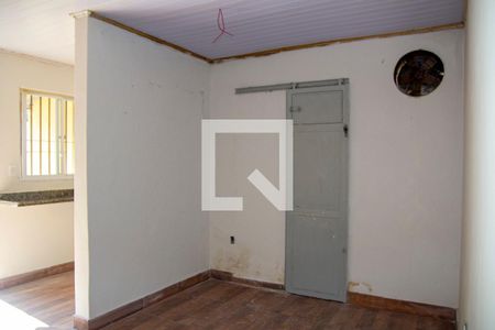 Sala de casa para alugar com 1 quarto, 45m² em Mutondo, São Gonçalo