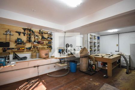 Garagem  de casa para alugar com 3 quartos, 600m² em Vila Morumbi, São Paulo